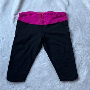 Lululemon women’s capris, size 12